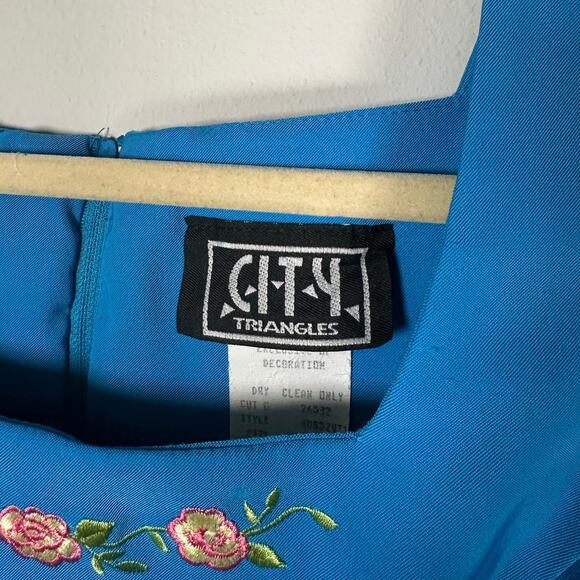 Vintage City Triangles Blue Embroidered Square Neck Sleeveless Dress Women's 9 - Picture 3 of 6